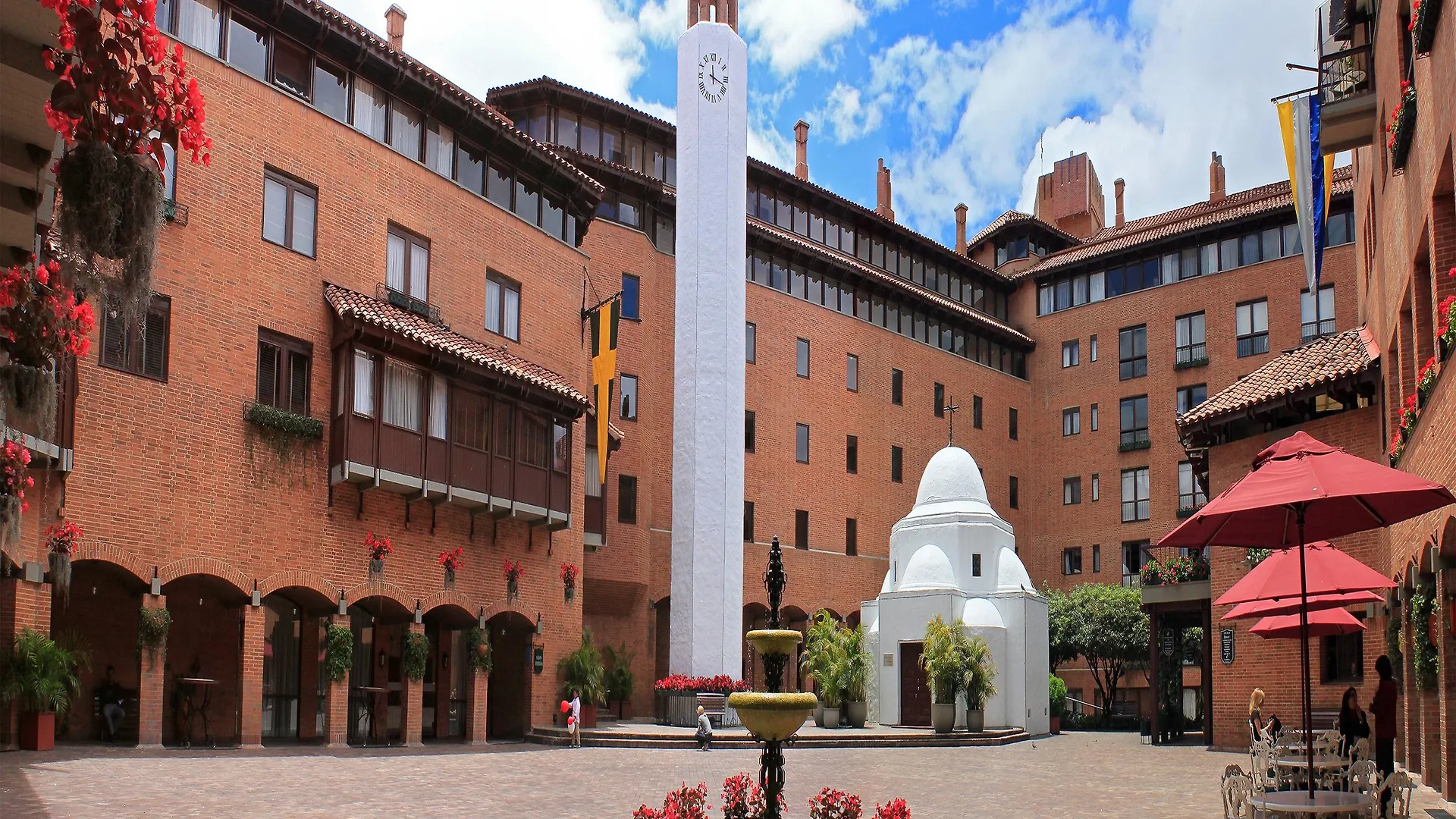 Estelar Apartamentos Bogota - La Fontana 4*,